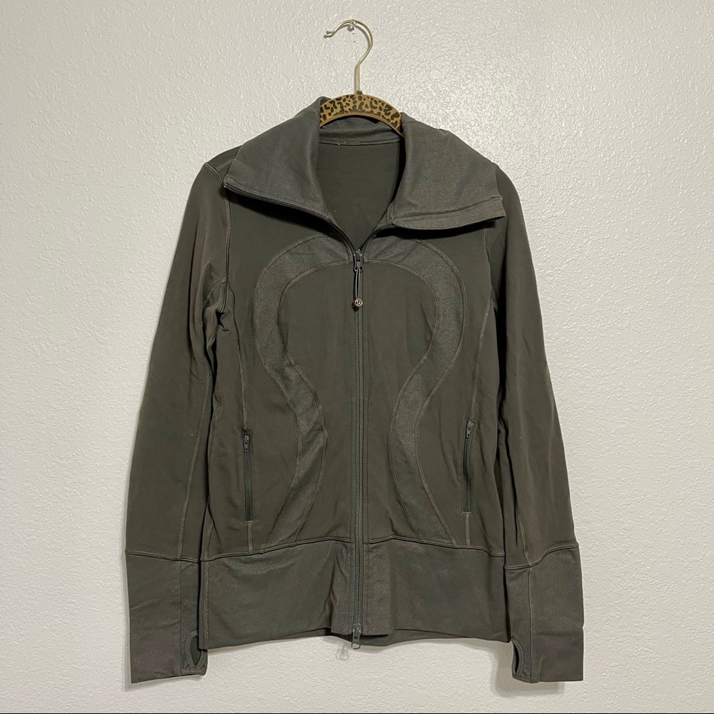 LULULEMON In Stride Jacket Size 6